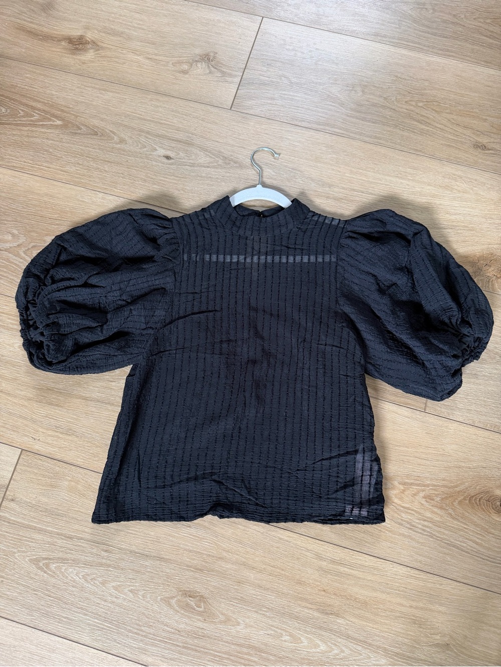 MINKPINK Black Textured Puff Sleeve Mock Neck Blouse | XS